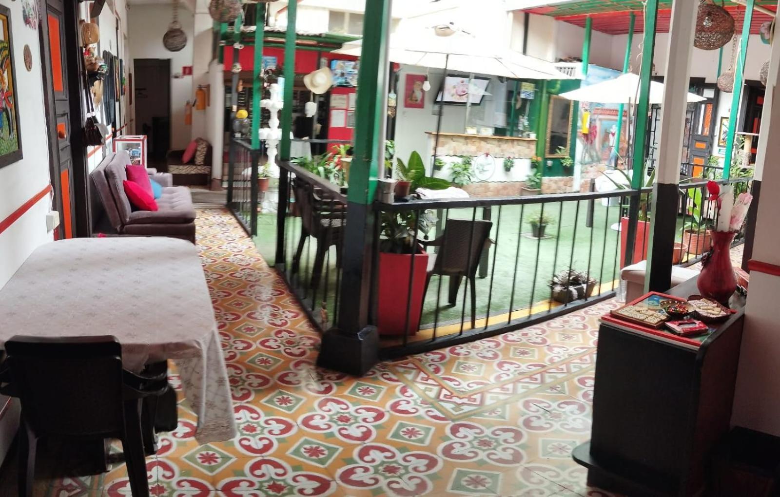 Hotel Colonial Armenia Ro エクステリア 写真